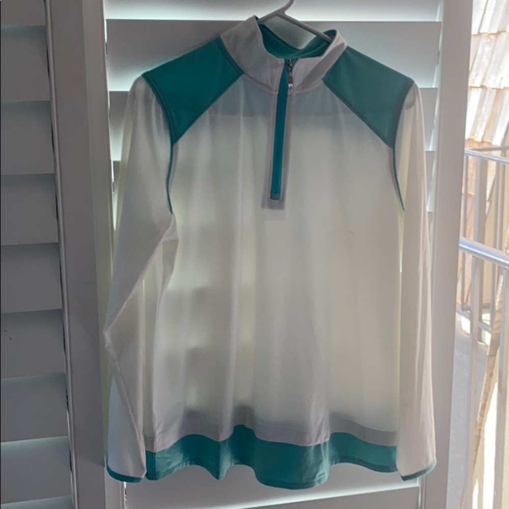 ISO’s golf top